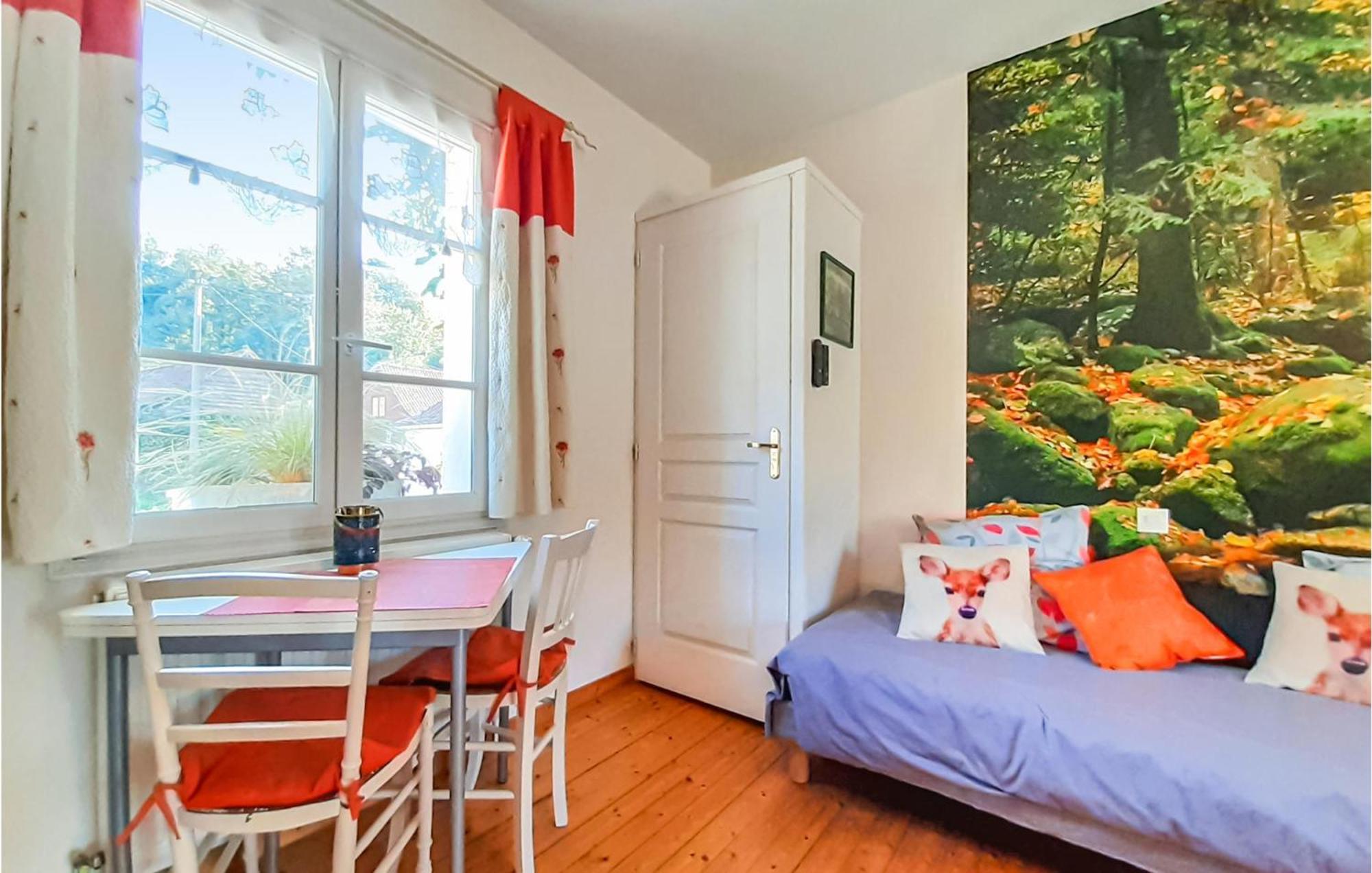 Gorgeous Apartment In Alette With Kitchenette Ngoại thất bức ảnh